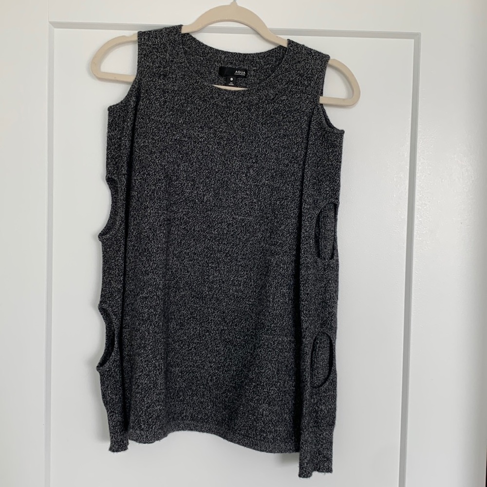 Cashmere sweater by Aqua
